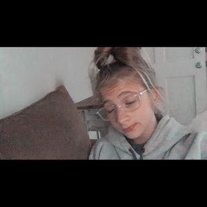 Meet your Posher, Heidi